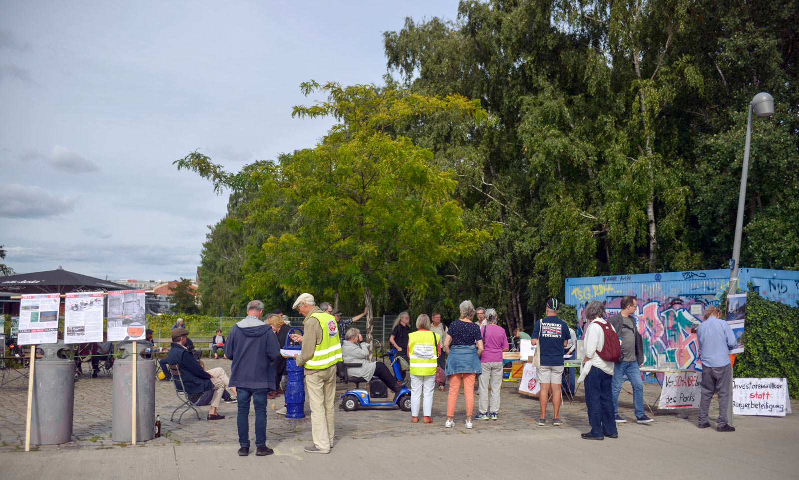 Einladung zu Gespräch am Bauzaun zur Urbanen Mitte im Gleisdreieck am 12. Juli